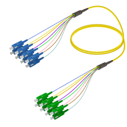 SC/UPC-SC/APC | 8 Fibers Fanout | Single Mode G657.A2 | 3.0/0.9mm, vista 2